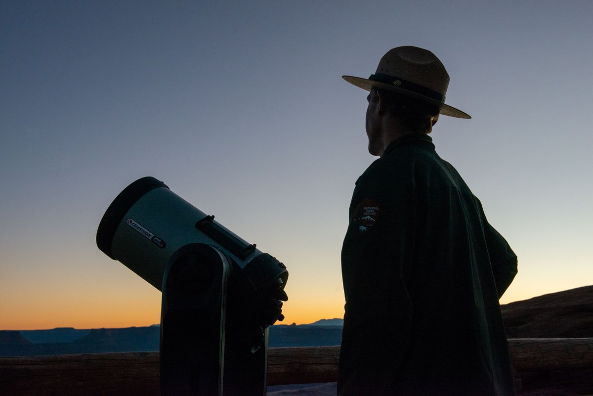 CanyonlandsNPS's tweet image. 🔭🌟 Want to explore a park after dark? On June 24, 25, and 26, Canyonlands and Dead Horse Point State Park will host the 1st Annual Moab Astronomy Festival! During this 3 day event you can attend special programs and enjoy the #NightSky. 
Event details: ow.ly/6Wmm50JwfLo