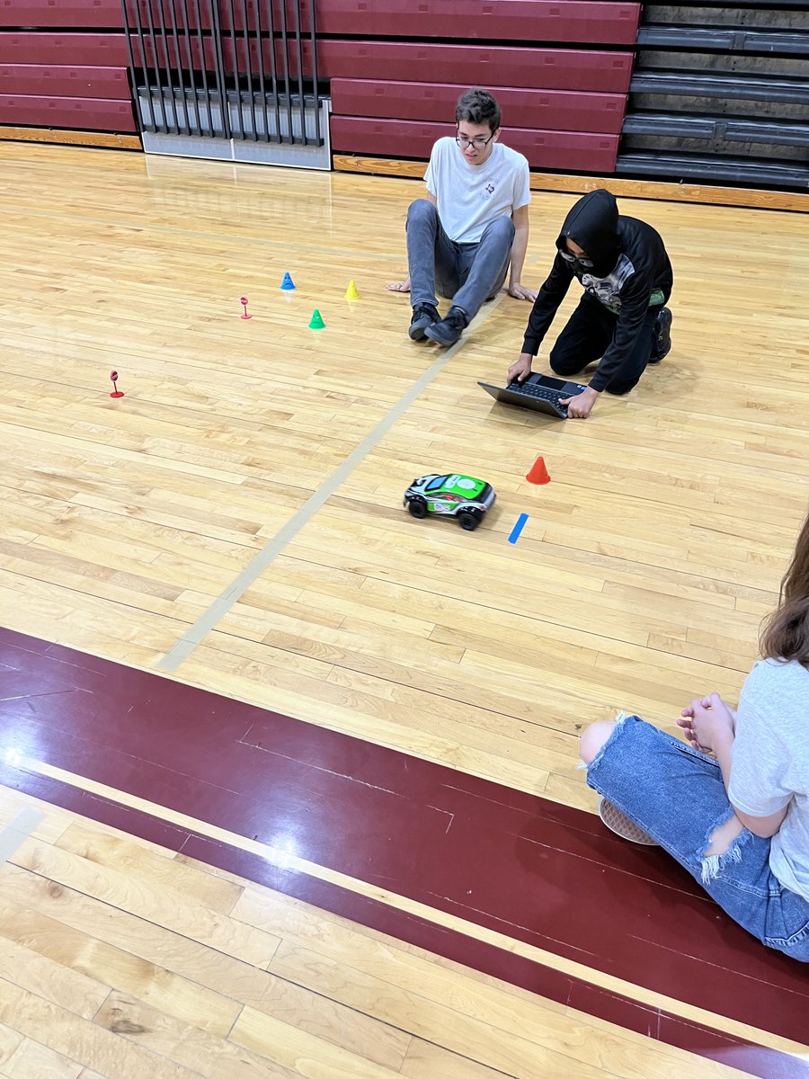 QuickWittedKids's tweet photo. Camp Autonomous cars with Python coding! We’ve made figure 8’s, parked the cars, run up ramps, and more to come this week! @QuickWittedKids @LockhartISD #growingrootsandwings https://t.co/zct1BTXSzE