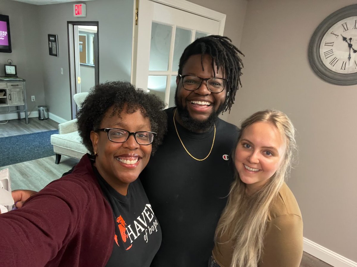 Realtor, Heather Harris and I helped Stoan Harris close on Friday! Happy Days! Thank you for being a great client!