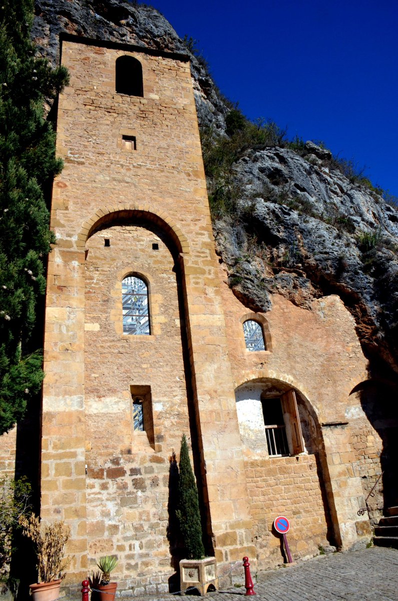 #églisetroglodytiqueSaintCristofol #Peyre #Aveyron grandsudinsolite.fr/190-12-aveyron…