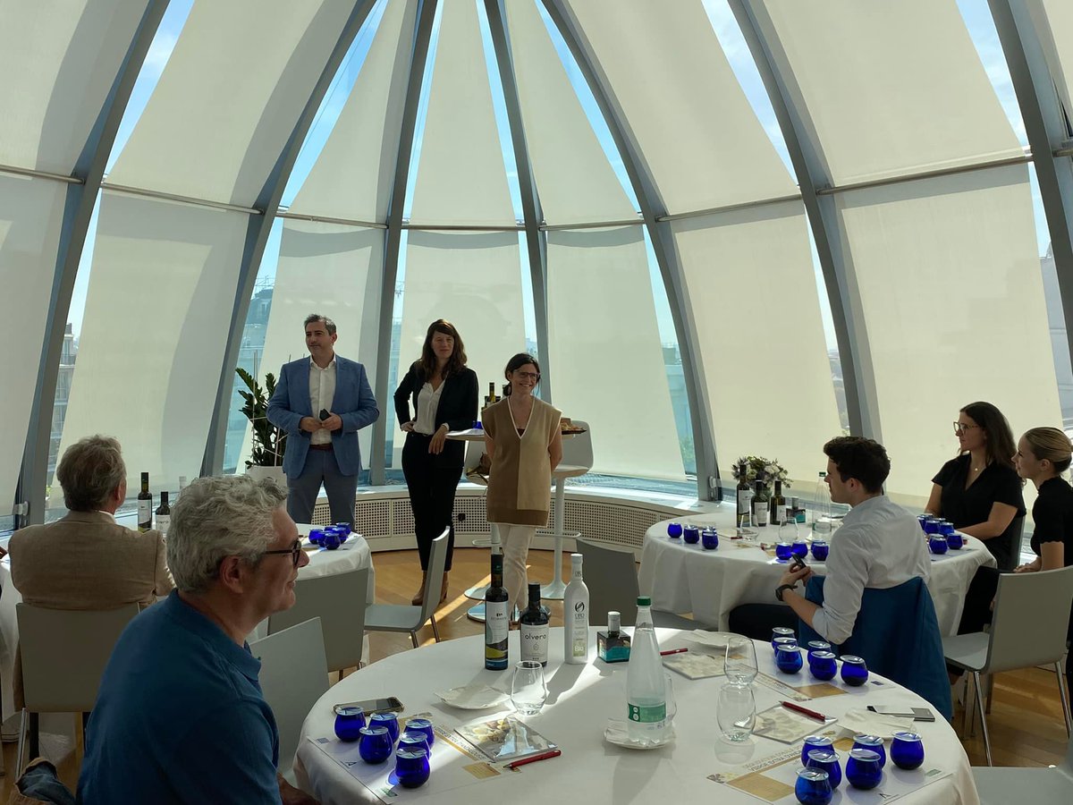 Dégustation d’huiles d’olive vierge andalouses et rencontre avec les producteurs #cocef #Extenda 
dans le cadre de notre partenariat avec la chambre de commerce franco-espagnole