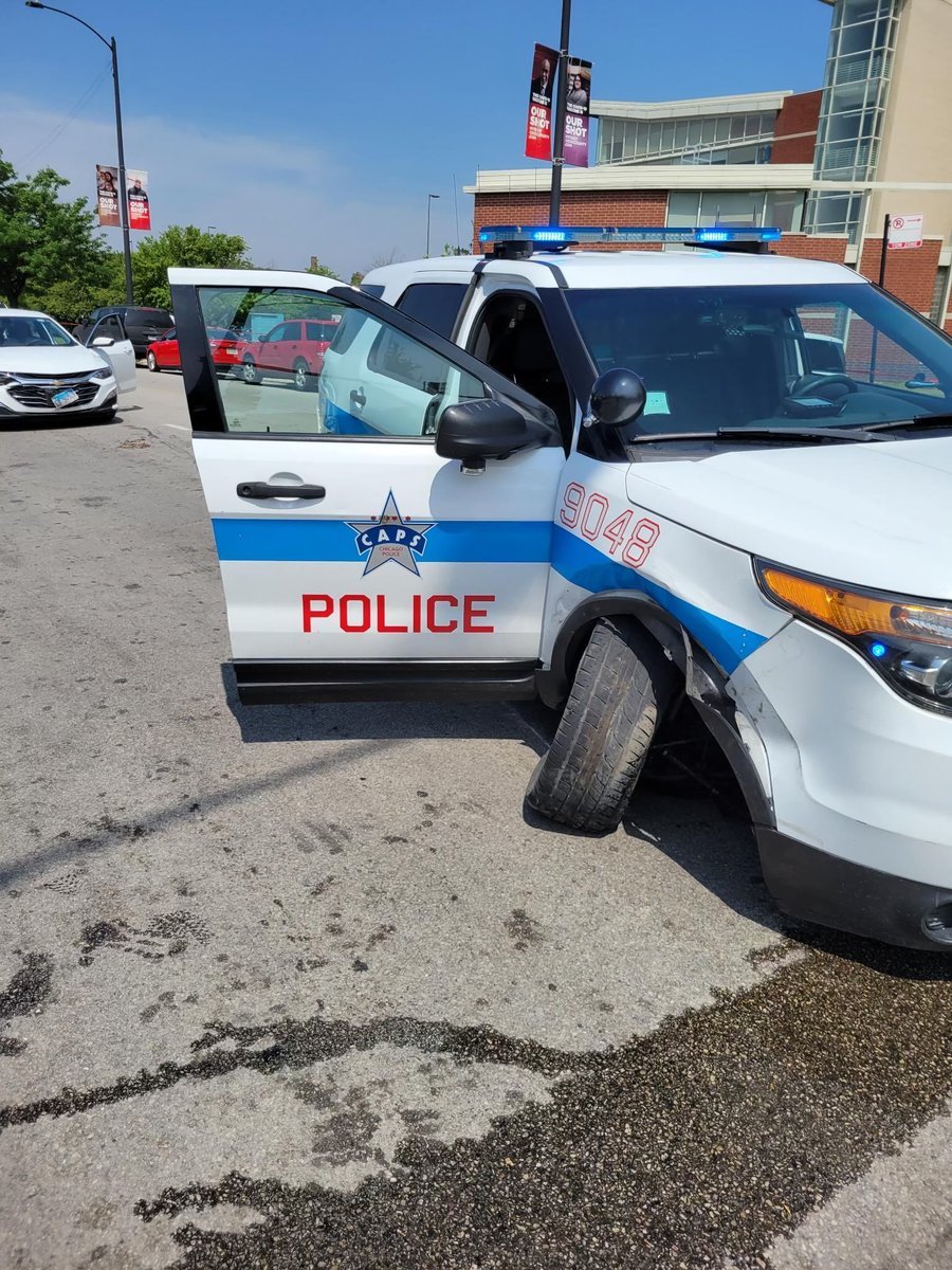 ChicagoContrar1's tweet photo. A few photographs of the damage done to the CPD vehicle "borrowed" and taken on a joyride by an armed, unclothed woman this morning in the 11th District.

Chicago is swiftly becoming the world's largest outdoor insane asylum. https://t.co/ei4YV9V7kq