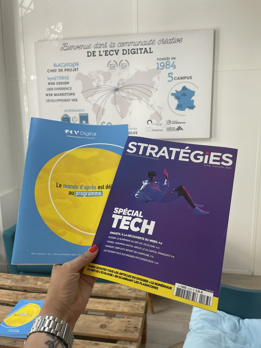 Nad_Alves's tweet photo. 🙏🏼 Un immense merci à @Strategies @GillesWybo ! Les étudiants @ECV_Digital vont être ravis de parcourir ce numéro spécial #Tech qui les inspirera peut-être lors de leurs compétitions sur le #DigitalInclusif 😊 #ecvdigital https://t.co/ypBDVbFcm4