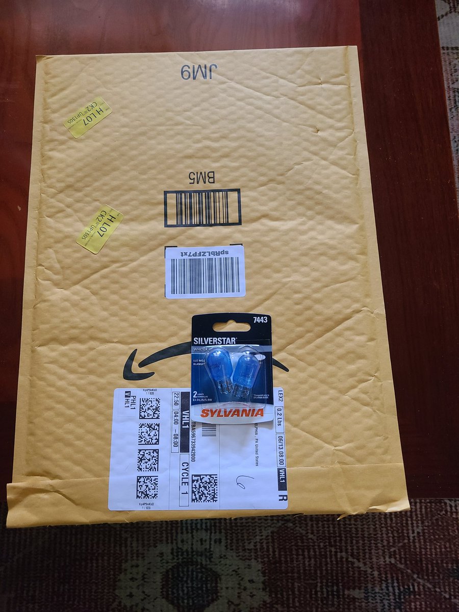 Purchased the wrong item. Should I return in the gigantic envelope it came in? Lol