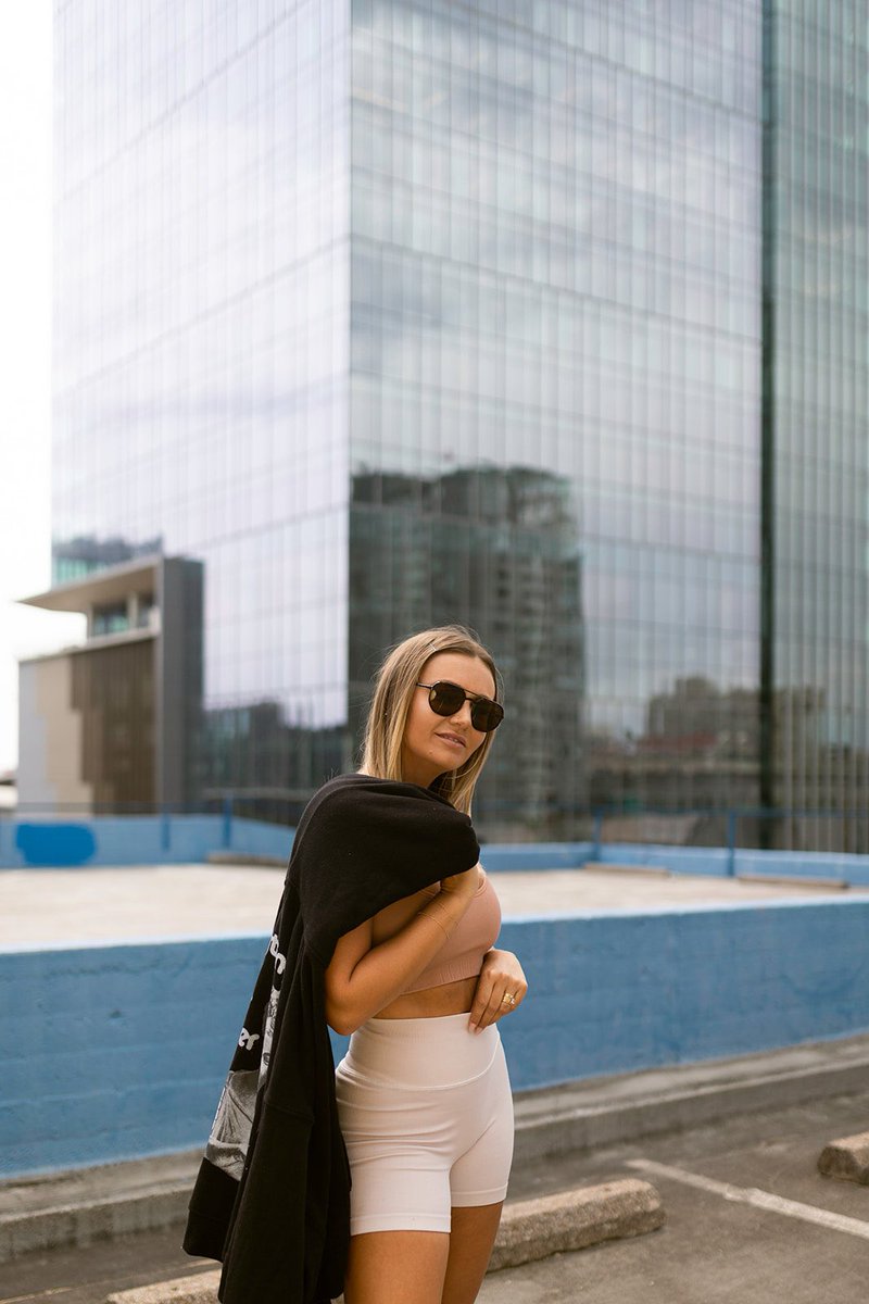 Monday fit to get out to-do list done 👏🏼👏🏼👏🏼