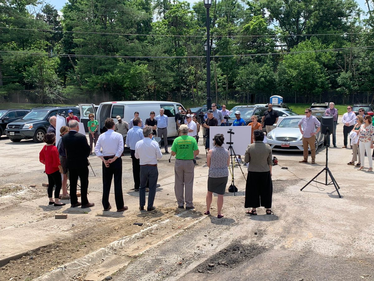 MontCoExec's tweet image. Celebrating developers striving to be the first of a new generation of builders rather than the last of the old guard. #electrification #electrifynewbuildings #hillandalegateway