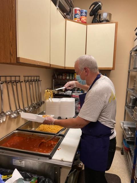 uwoftc's tweet photo. Thank you to Sue, Melissa, and Brian from First Church Unitarian, #Lancaster MA for serving up a tremendous meal of spaghetti and meatballs with salad, bread, and cookies at the Wheat Community Cafe in #ClintonMA last week. We appreciate you! https://t.co/5h6zbeHxTS