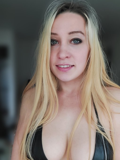 🙂🙃 https://t.co/bEHfgfXV39