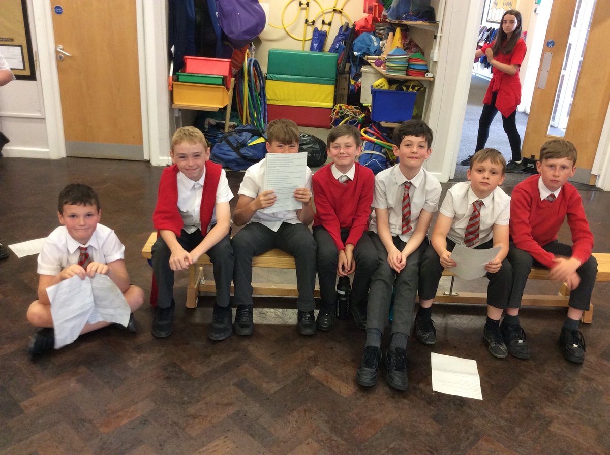 HolyFamilyYear6 tweet media