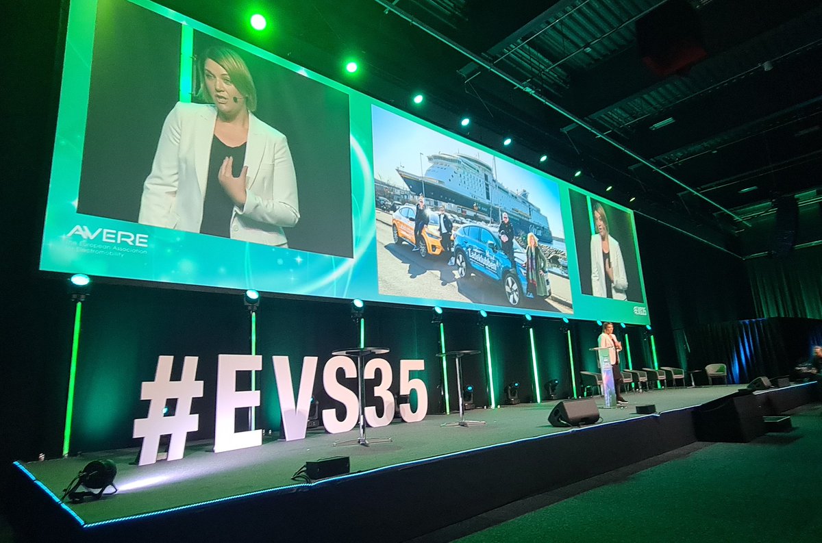 ASOMOVE (@asomove) on Twitter photo #EVS35 La directora de <a href="/Elbilforeningen/">Norsk elbilforening (Norwegian EV Association)</a>, <a href="/ChristinaBu_/">Christina Bu</a>, explica los avances de #MovilidadEléctrica en Noruega 🇧🇻, un país que apostó por los incentivos a los vehículos 100% eléctricos y que hoy lidera a nivel mundial la ruta a la descarbonización del transporte! 🌎🌿 #EVS35 La directora de <a href="/Elbilforeningen/">Norsk elbilforening (Norwegian EV Association)</a>, <a href="/ChristinaBu_/">Christina Bu</a>, explica los avances de #MovilidadEléctrica en Noruega 🇧🇻, un país que apostó por los incentivos a los vehículos 100% eléctricos y que hoy lidera a nivel mundial la ruta a la descarbonización del transporte! 🌎🌿