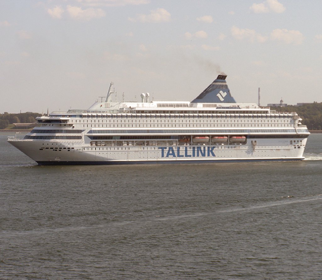 TALLINK GRUPP announced in April that it would temporarily replace the 59,912gt/1993-built Silja Europa on the Tallinn-Helsinki route with the 40,975gt/ 2004-built Victoria I https://t.co/B9rfbk9BlO #Ferries #shipping #seafarer #MartimeNews https://t.co/tcOuWjho0T