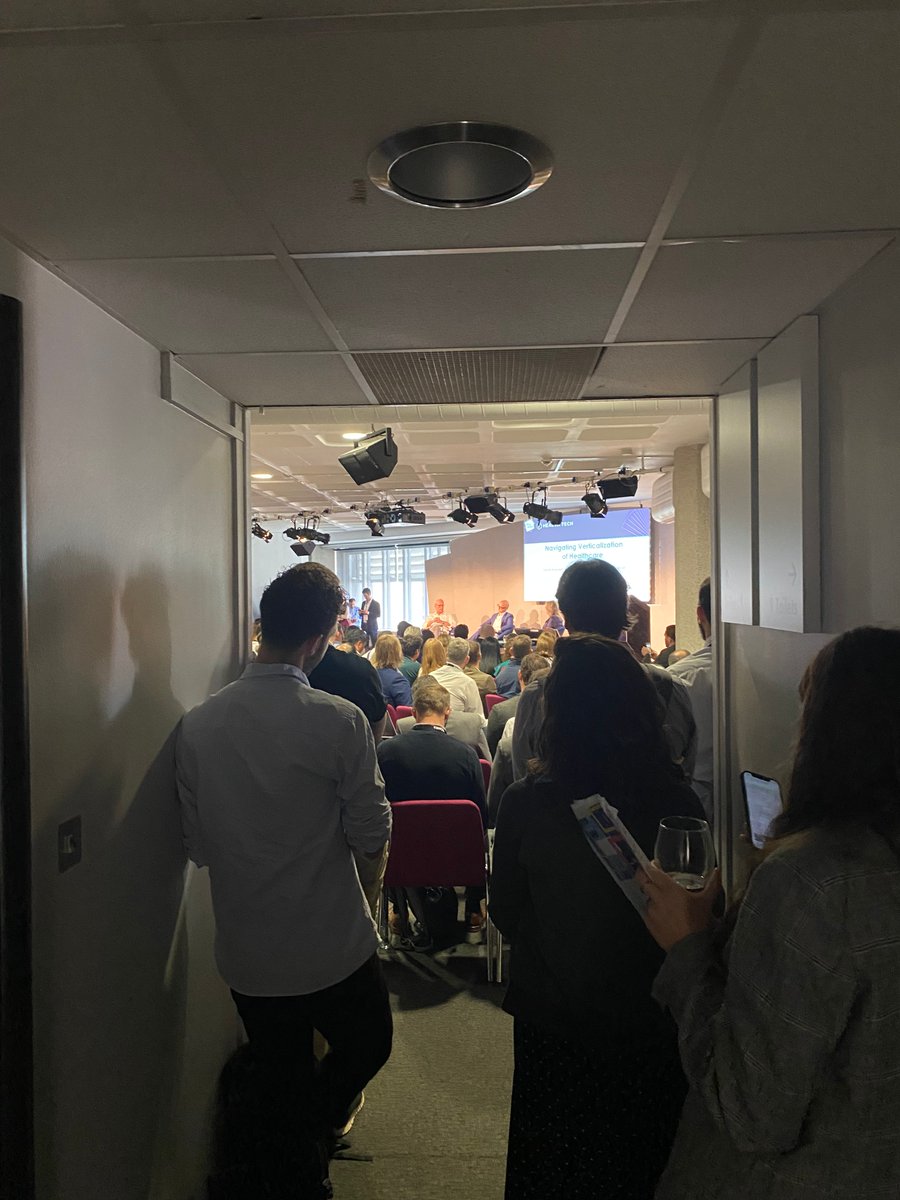 It was queues out of the doors and standing room only for  @dr_aliparsa at  @FFxHealthTech as he broke down the verticalisation of healthcare /5