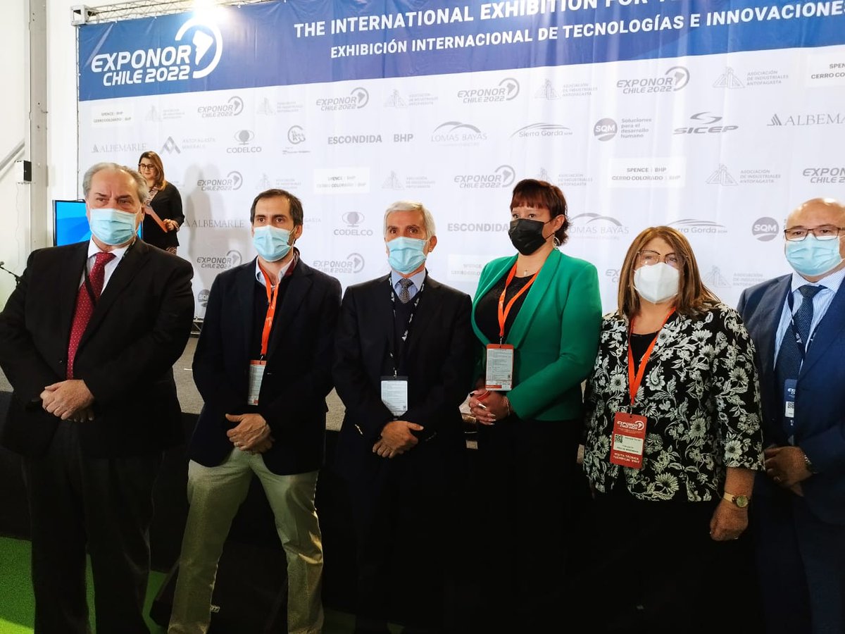 En #Antofagasta los ministros <a href="/nico_grau/">Nicolás Grau Veloso</a> y <a href="/MarcelaHernando/">Marcela Hernando Pérez</a> están participando de Exponor 2022.

📌El <a href="/GobiernodeChile/">Gobierno de Chile</a> está muy interesado en el sector de la minería y la importancia del desarrollo local con las comunidades para que se sientan parte de los avances de las empresas