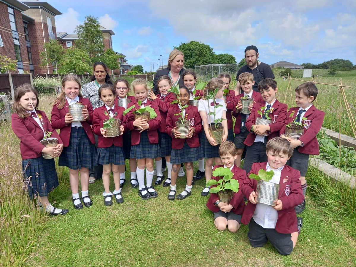 After planting seeds YR 3 are enjoying their rewards….pumpkins, butternut squash, beans, tomatoes &amp; lettuces all ready to take home to grow! <a href="/AKSSchool/">AKS Lytham</a> <a href="/AKSPrepSchool/">AKS Nursery and Preparatory School</a>