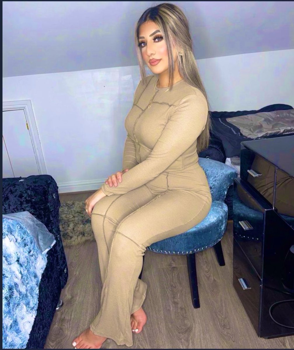 BrattyAisha's tweet photo. On Skype doing foot worship sessions live now 

5 mins - £15
10 mins - £20
20 mins - £40

come and lick and worship my Pakistani feet kaffirs 

🤍🤍🤍

Findom Finsub PayPig Foot Worship Feet Slave Cuck Domme Muslim Pakistani Sph JOI Femdom Skype https://t.co/nAgQX4BjRs