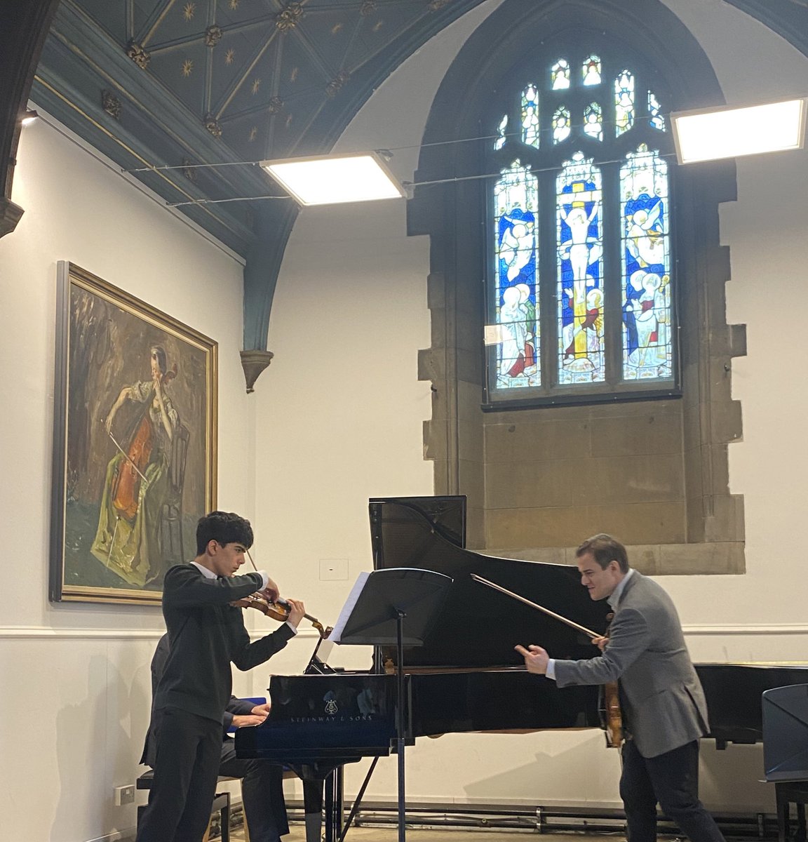 stmarys_music's tweet photo. Thank you @jack_liebeck for such an inspiring day of violin and viola masterclasses. So much for our pupils to take away from their work with you today. Safe journey home! @RoyalAcadMusic #slowpractice https://t.co/DWOCPJsliF