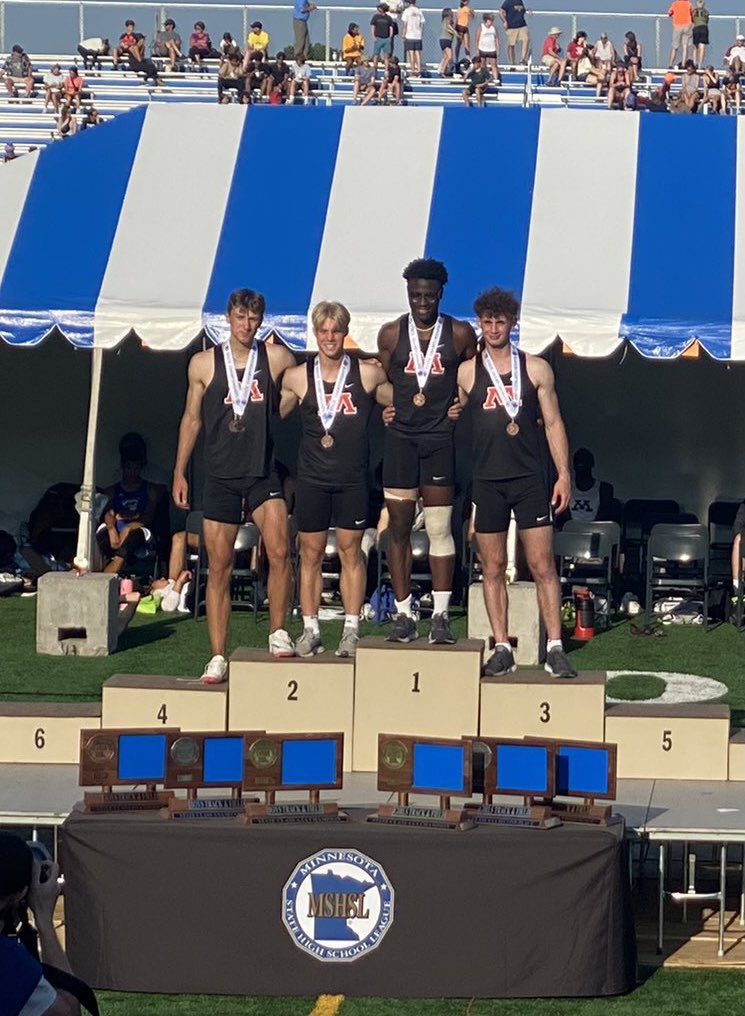 2 pr’s and two school records at state. 4x100 - 42.17, 4x200 - 1:27.93 <a href="/HaugoMichael/">Michael Haugo</a> @Alnnsalman <a href="/Jamaldix1/">Jamal Dixon</a>