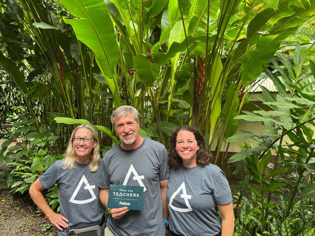 amy_boros's tweet photo. Visiting a school and interacting with the children in Costa Rica #fundforteachers #marthaholdenjennings https://t.co/Uon6D00tNu