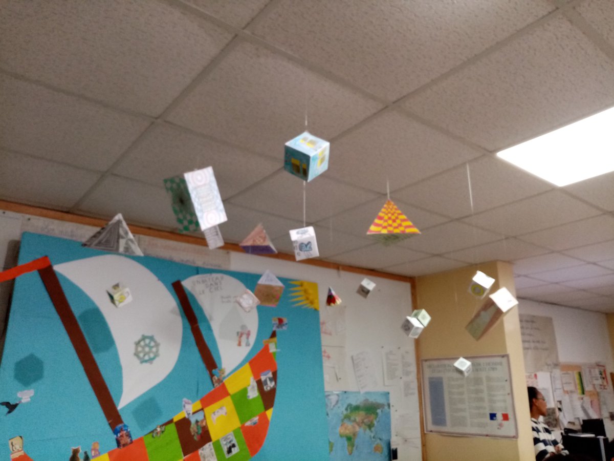 Remise du prix de l'AMOPA à la classe de Cm1 cm2 de LAROQUE d'Olmes