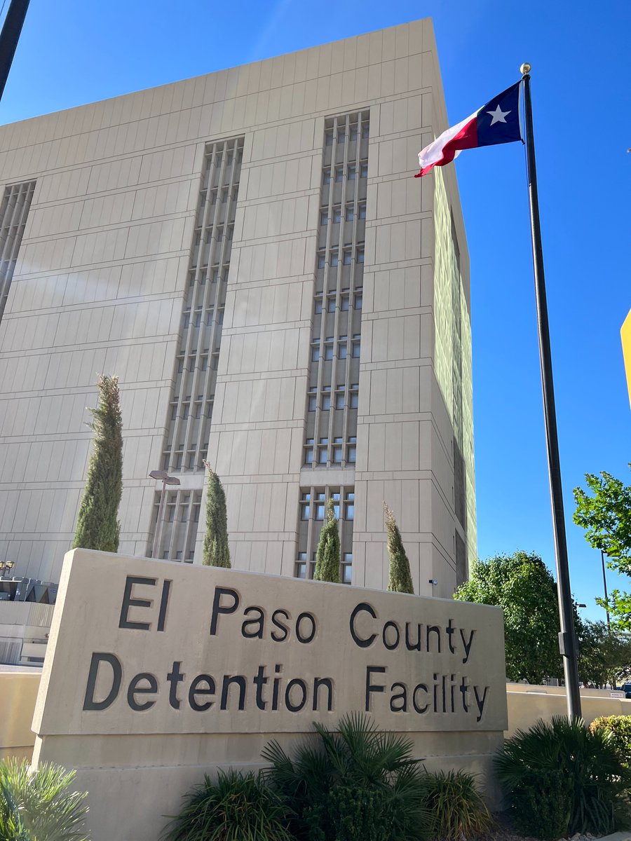 El Paso County Detention Facility holds up to 1,000 people on nine floors—six for men, three for women. Eighty percent of people are held on immigration charges. 

#MercyForImmigrants #MercyForJustice