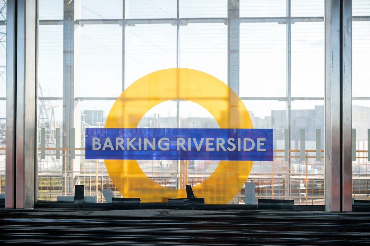 barkingriver's tweet image. We are pleased to announce that the new Barking Riverside Overground station will open in Summer 2022, months ahead of its current planned launch date.

Find out more about the new station: standard.co.uk/news/london/tf…