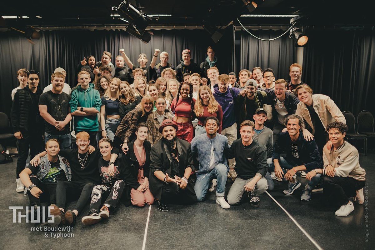 Op woensdag 15 juni om 18.30 uur zie je bij RTV Oost de derde aflevering van ‘THUIS met Boudewijn &amp; Typhoon’. 

In aflevering 3 van ‘THUIS met Boudewijn &amp; Typhoon’ brengt het duo de opgedane kennis over inclusie en diversiteit uit afl1 &amp; 2 in de praktijk. youtu.be/IVue_TrGyFc