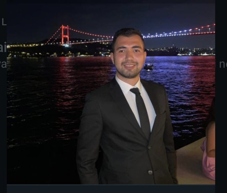 2021 yılı yaz stajyerimizlerden olan İstanbul Barosu mensubu stajyer avukat T.Ç.’nin Galata Kulesi’nden atlayarak hayatına son verdiğini üzülerek üzülerek öğrendim. Çok değerli staj anılarımız var. Ailesinin, sevenlerinin ve meslek camiamızın başı sağolsun. 

#avukatlarölüyor