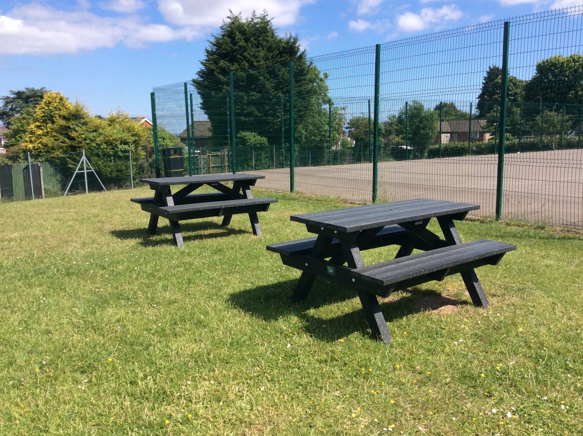 CyfeillionBroEdern tweet media