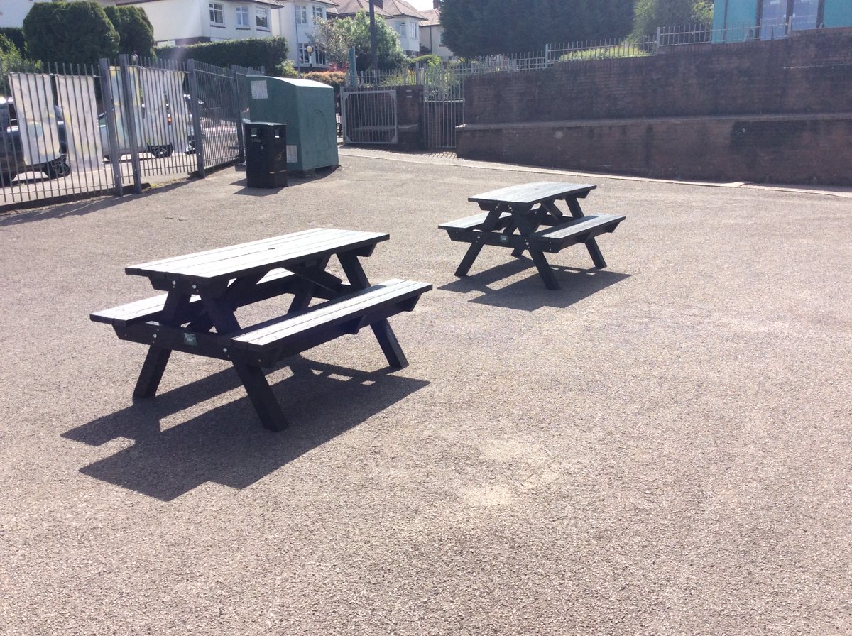 CyfeillionBroEdern tweet media