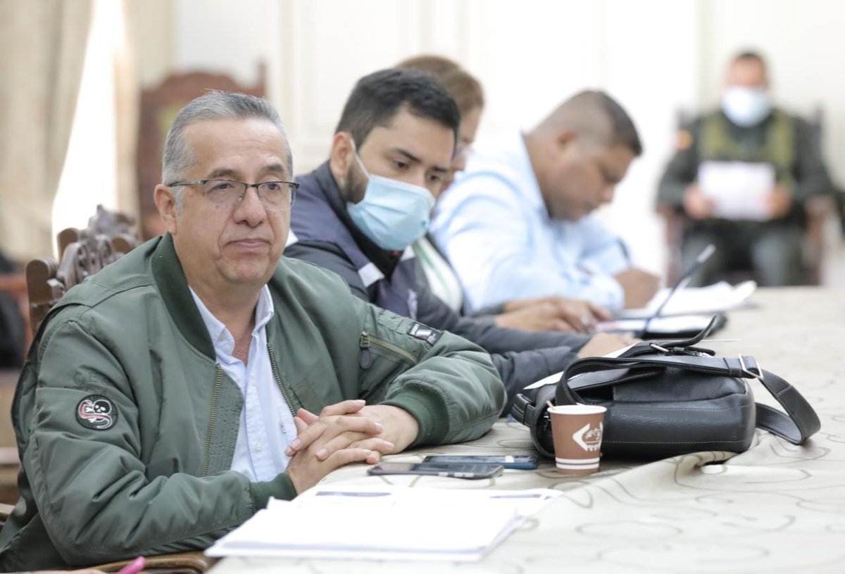 2. Tendremos presencia institucional en puntos de votación, acompañamiento a mesas de justicia, convocatoria a líderes de campañas para próximo comité de seguimiento electoral, y adelantaremos expedición de derecreto para restricción de movilidad en el marco de las elecciones.