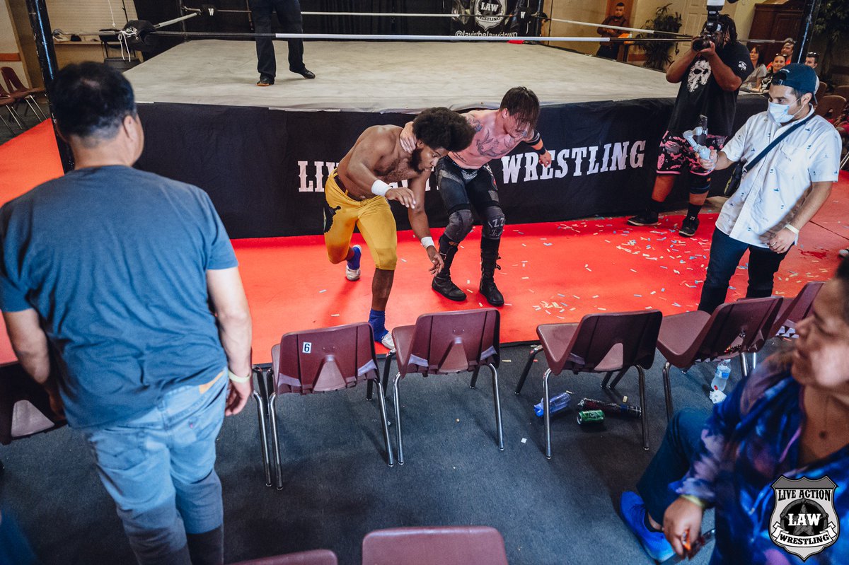 LayinTheLAWDown's tweet photo. #IzzyJames seemed to defeat #StevieHendrix, then the unthinkable...#TheInsidious #SidMars appeared (and semmingly outta nowhere) busted him over the back with some chairshots, as the #Afroman came to &amp; is still #LAW Champ! #LayinTheLAWDown #LAWNextFriday #LAWKaty
📸@thechadcooper https://t.co/Ucvu3VSphF