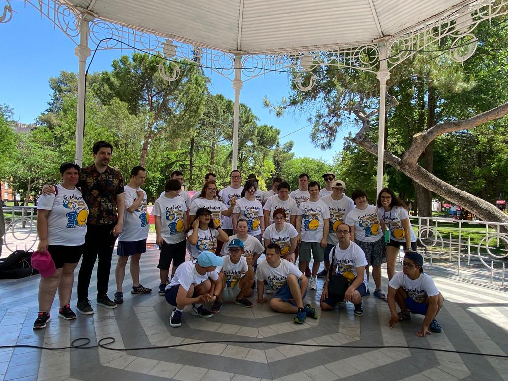 Queremos dar las gracias a todas las personas que hicieron posible que la Fiesta del 30 aniversario fuera todo un ÉXITO. Os dejamos  un resumen en fotografías.