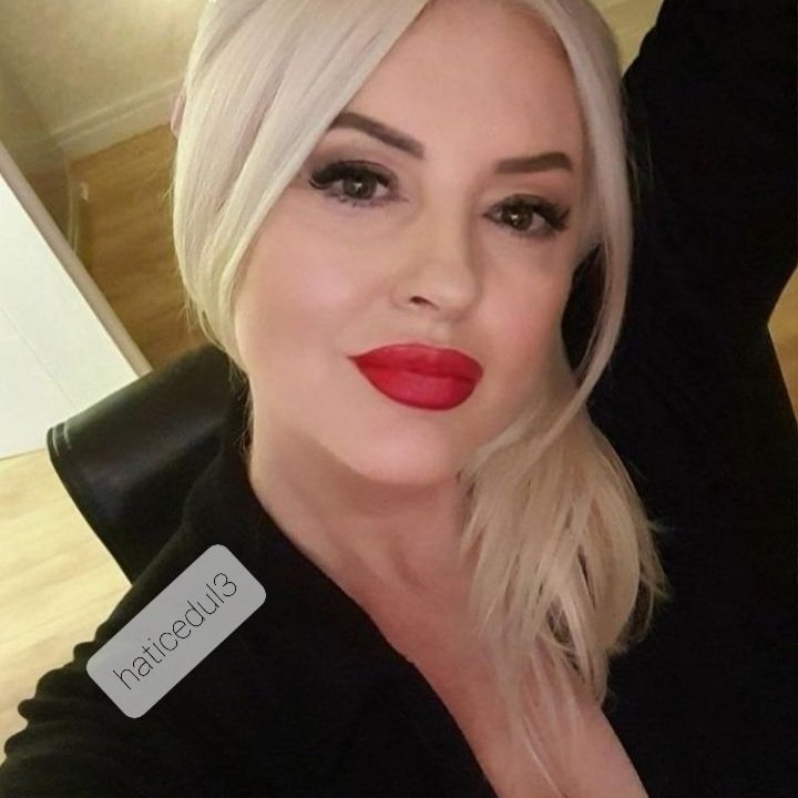 Canlarim hesabim yeni biri benle ugrasiyo kaptyo hesabimi destek olun takip retwet yapin 😍