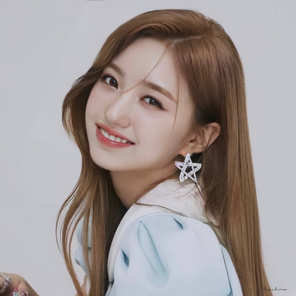 xPeekABco's tweet photo. ──────────────────

 . °✧·. . 𝘊𝘶𝘳𝘳𝘦𝘯𝘵𝘭𝘺 𝘭𝘪𝘴𝘵𝘦𝘯𝘪𝘯𝘨 𝘵𝘰
       𝙋𝙚𝙧𝙛𝙚𝙘𝙩 𝘣𝘺 𝙊𝙣𝙚 𝘿𝙞𝙧𝙚𝙘𝙩𝙞𝙤𝙣. ˎˊ˗ https://t.co/DkyZRnCYsu