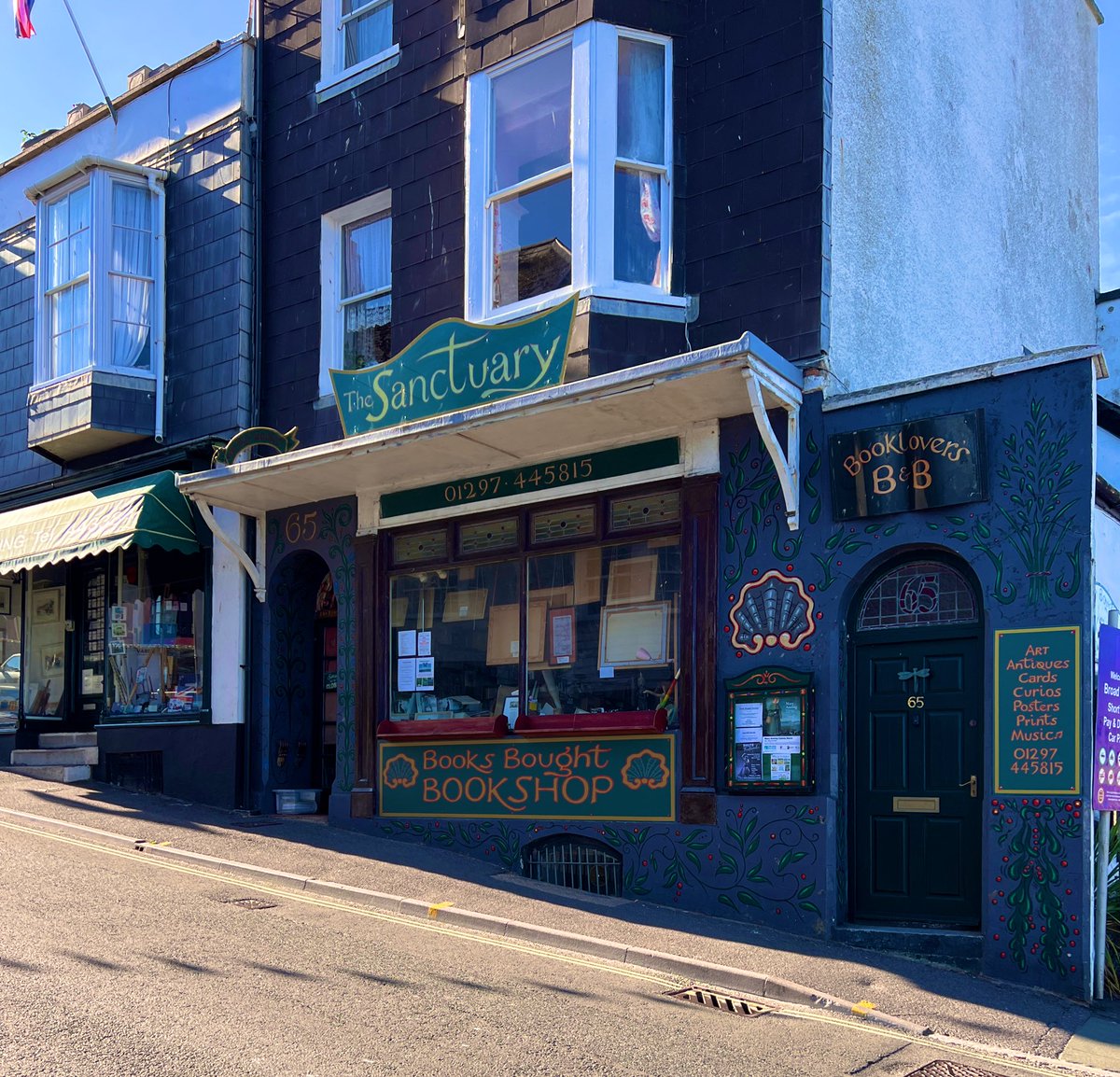 Beautiful bookshops of Lyme Regis @LymeBookShop @65Sanctuary #bookshop #books