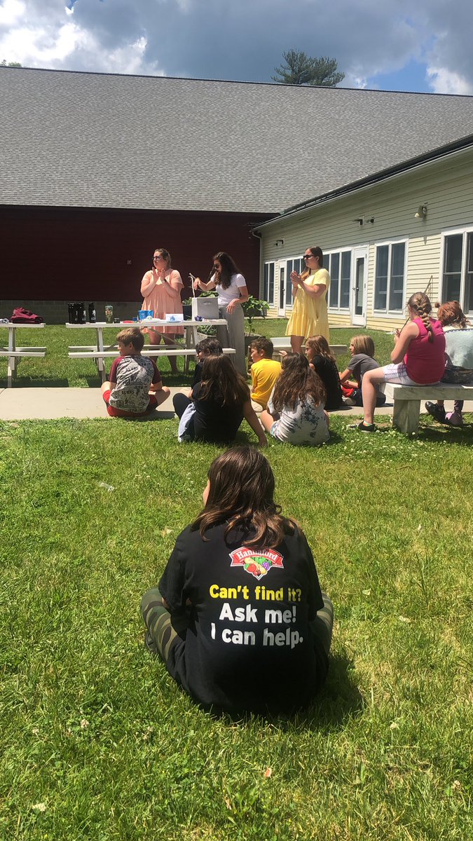 Grades 3-4 hand out awards for the Read-A-Thon #Motivation #Readers <a href="/ProctorSchool/">Christy Coloutti</a>