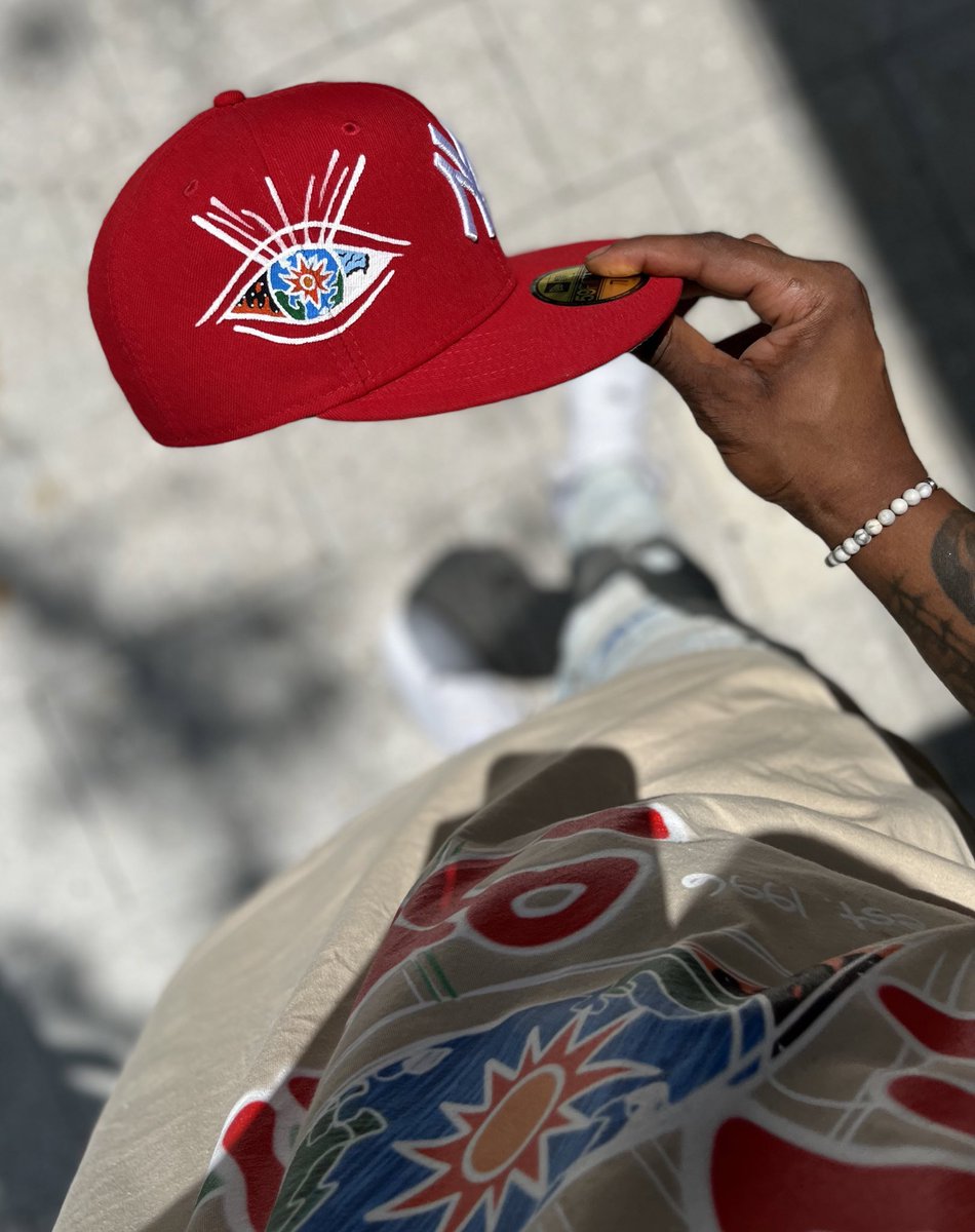 KingGvOART's tweet photo. Free Spirit’s “World’s Eye View 🌎❤️‍🔥” tee is now available for purchase on site: https://t.co/EGvrxKOyZJ
All likes &amp; RTs are greatly appreciated ! https://t.co/RMX7EMiShn