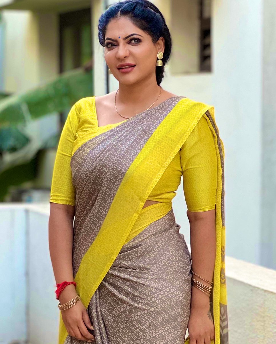 reshupasupuleti's tweet photo. Bright ✨✨✨ https://t.co/F85w58QHec