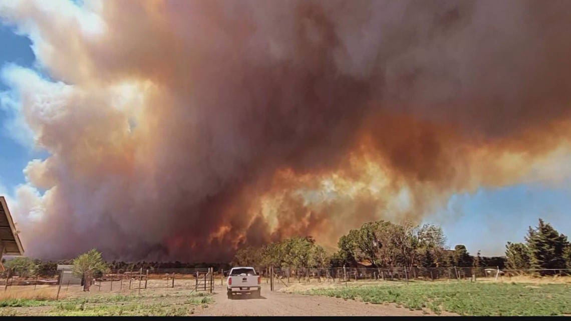 EstrellaPublish's tweet photo. Person arrested in connection to Pipeline Fire near Flagstaff as blaze scorches nearly 5,000 acres https://t.co/h5qAeau3y2 #AZLocalNews #EstrellaPublishing https://t.co/PxTvFuQFcH