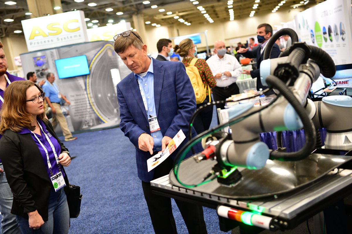 the_CAMX's tweet photo. Save $ when you register early! Select your #CAMX2022 Exhibit Hall pass or conference registration in less than five minutes from anywhere on your phone, tablet, or PC. Learn more and register today https://t.co/ZKl3Z7n18W https://t.co/LND0OWljjs