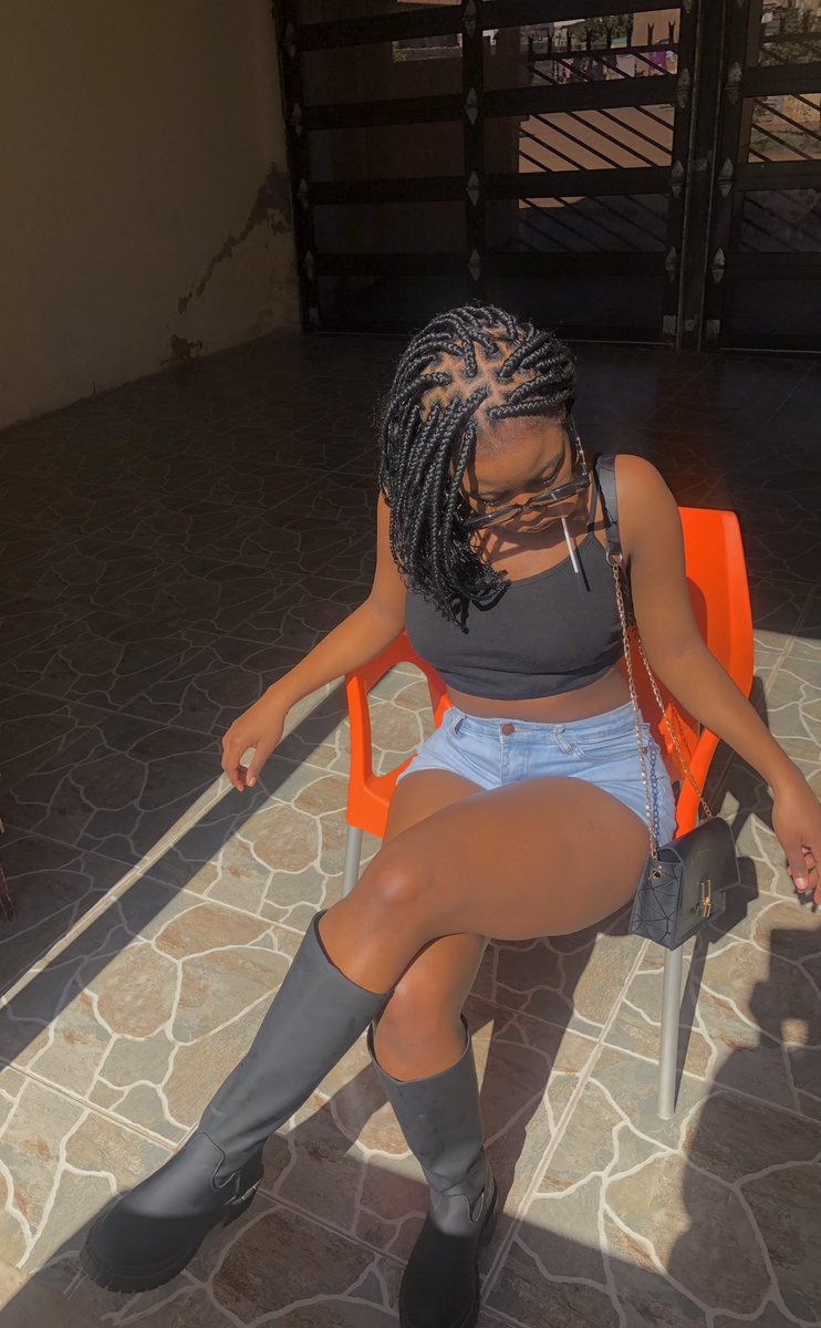 bontleee_'s tweet photo. 🖤🖤🖤 https://t.co/3JKG0yQr7f