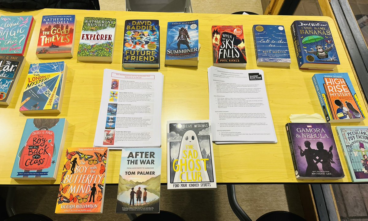 SMHSLiteracy's tweet photo. S1 Parents Evening tonight &amp; we used resources from @scottishbktrust to recommend texts to parents &amp; carers as well as inform them of ways in which they can continue to promote reading for enjoyment at home. Was wonderful to speak to families about the joy of reading! #SMHSReads https://t.co/hbJzzTUral