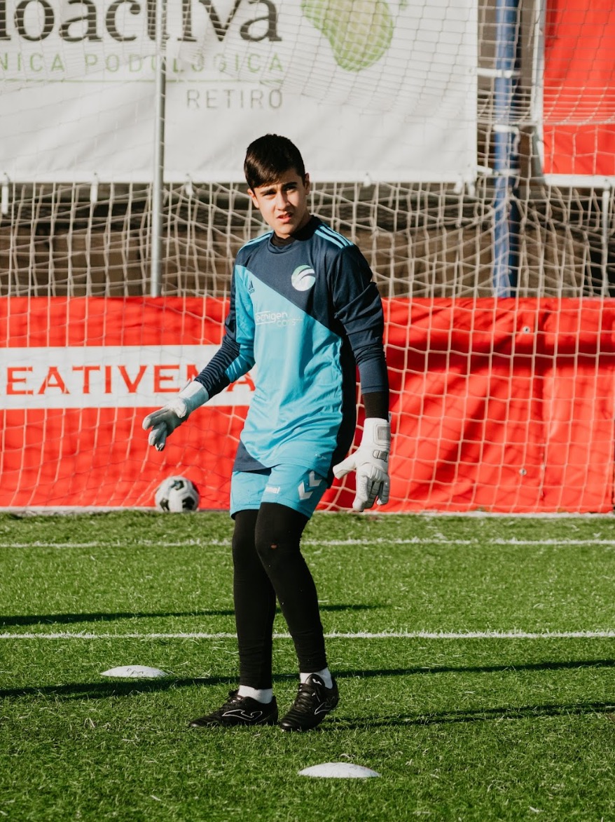 ¿Cómo ha empezado vuestro lunes? ⚽️

¡Nosotros con energía tras la sesión del domingo! ¡¡Vamos a por la semana!!🔋

‌#AcademiaIFF #fútbol #Madrid