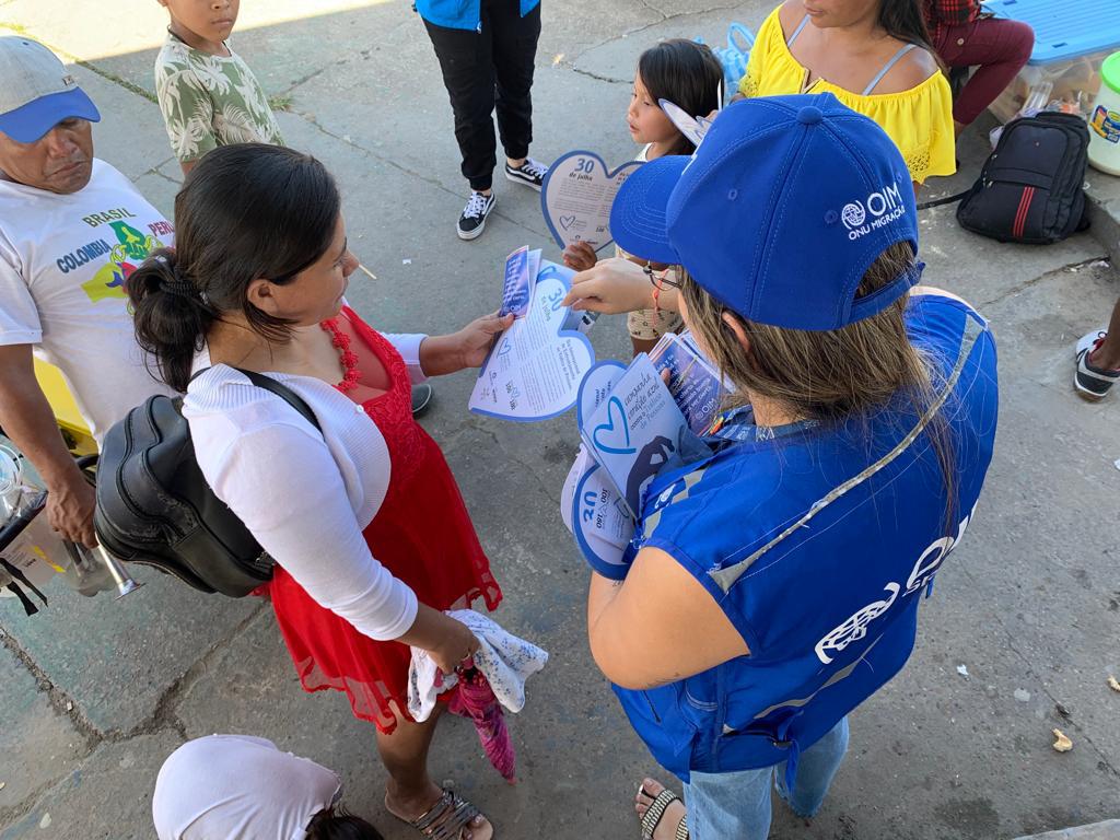 OIMBrasil's tweet photo. Amazonas contra o #tráficodepessoas! 🚫

Para conscientizar a população local, a @OIMBrasil  realizou ação informativa, terça-feira (7), sobre tráfico de pessoas em Tabatinga.

A ação foi realizada com apoio da @redesejusc  e do @ACNURBrasil 

Disque100 #Ligue180
| @StatePRM https://t.co/cgHIv3u6k3