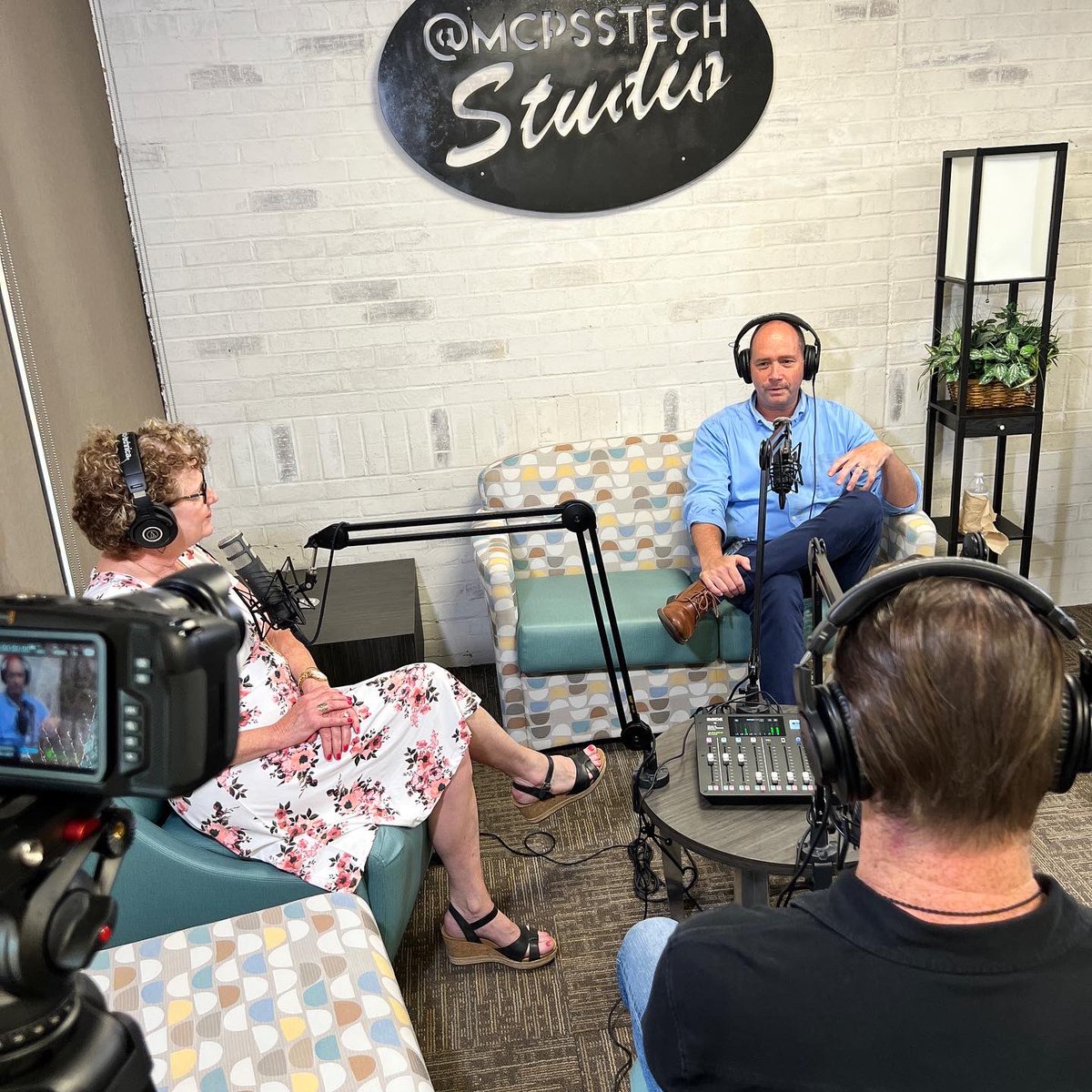 🎙How much could learning a foreign language expand one’s horizons? Find out in a New episode of Next in Ed tomorrow!
#nextined #podcast #mcpssTECH #StartStrongStayStrongFinishStrong