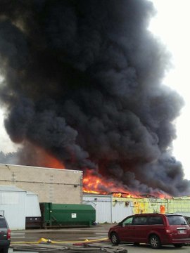 Another US Food Processing Plant Erupts In Flames FVJpkGqXwAAcDRq?format=jpg&name=360x360