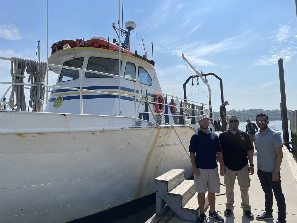 MASTResearch's tweet image. Such a good vessel trip with the students and teachers from Academy of Urban Leadership and Mindy from @NJSeaGrant Special thank you to the staff at the @perthamboycity Marina  for helping to make this happen!!!
