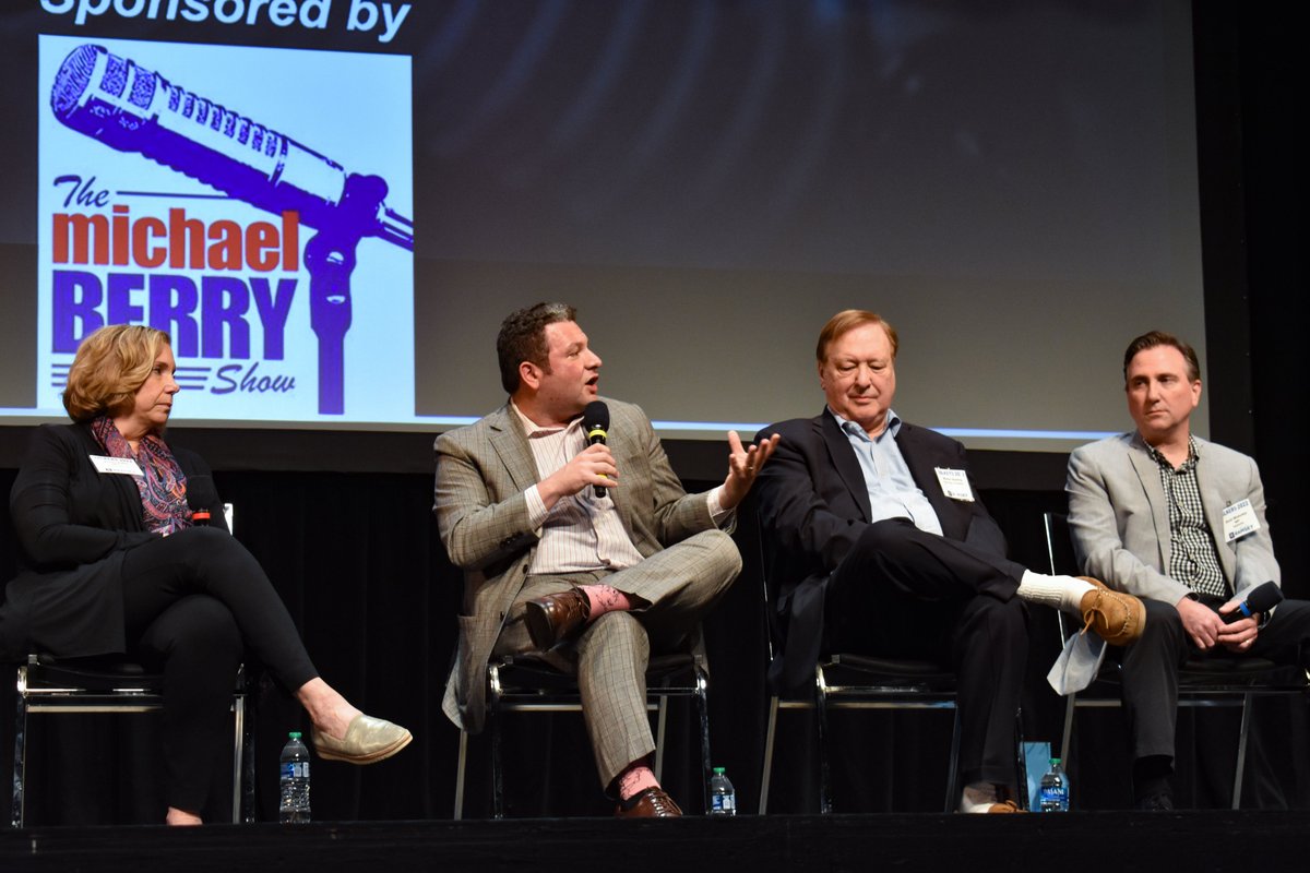 77WABCradio's tweet photo. Red Apple Media owner and operator @JCats2013, Red Apple Media president Chad Lopez, 77 WABC hosts @BillOReilly and @frankmorano were panelists on different panels as part of Talkers 2022 taking place at @HofstraU.

#77WABCRadio #Talkers #Talkers2022 #Radio https://t.co/D92XyCL0GB