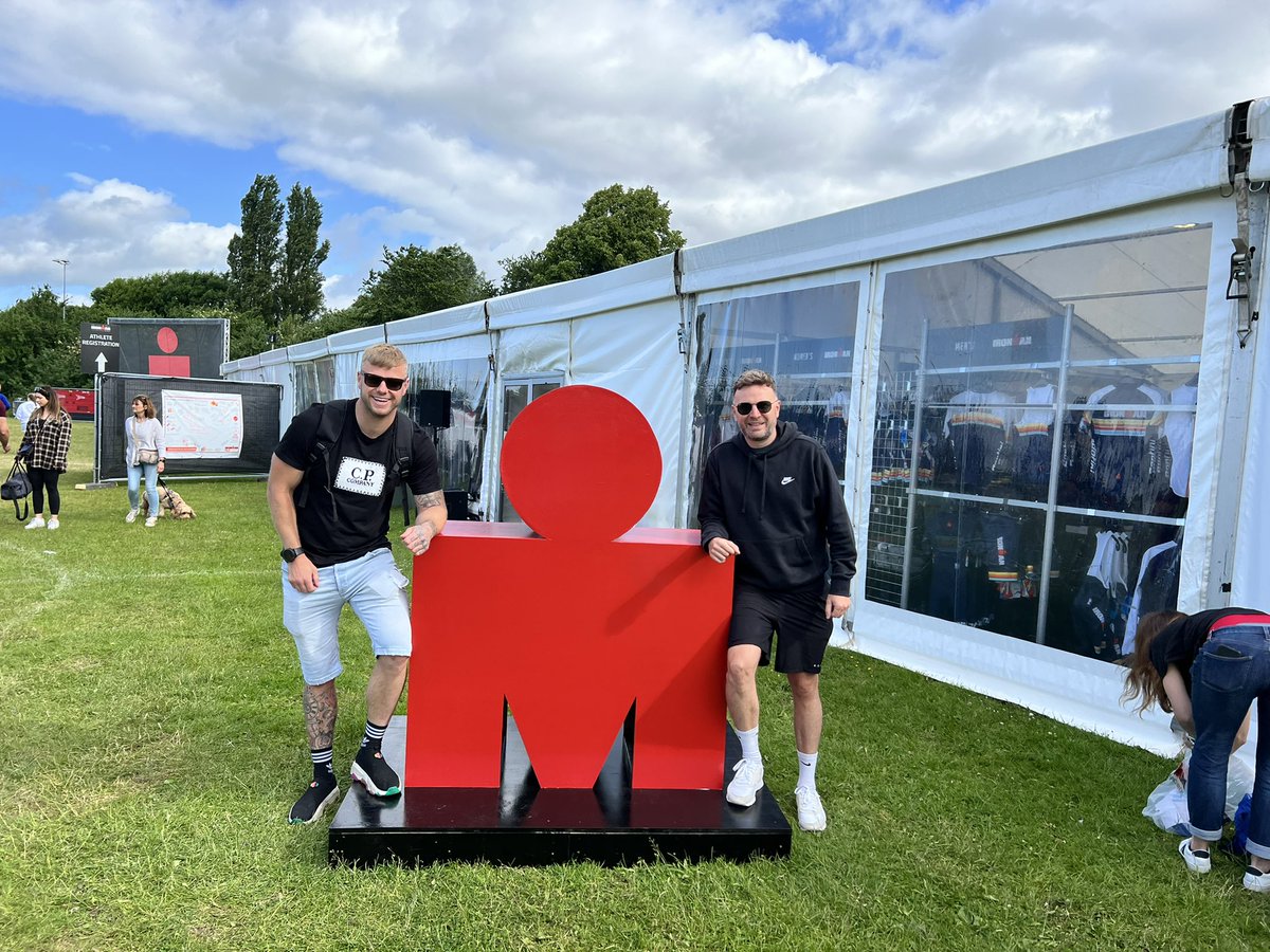 RichardLewnes's tweet photo. What an experience yesterday was!

Crossed that finish line in 7 hours 57 mins at the Stafford Ironman 70.3.

This was for my late father who we lost to cancer in 2018 and to help fund Mom’s treatment for stage 4 bowel cancer

https://t.co/5EUej5TVLR

#IM703Staffs #bowelcanceruk https://t.co/zPh48tTgk2