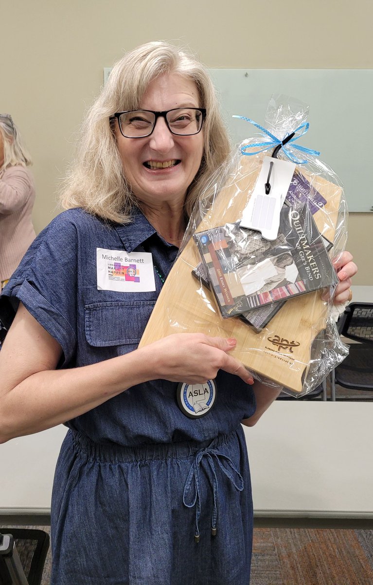 I won! How cool is that? Thanks to APT Learning Media <a href="/APTV/">Alabama Public Television</a> <a href="/aasl/">AASL</a> <a href="/ASLAlib/">ASLA</a>